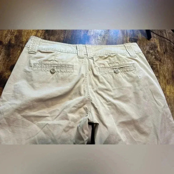 NEW YORK & COMPANY | ladies distressed khaki pants. Size: 10 - Picture 3 of 15